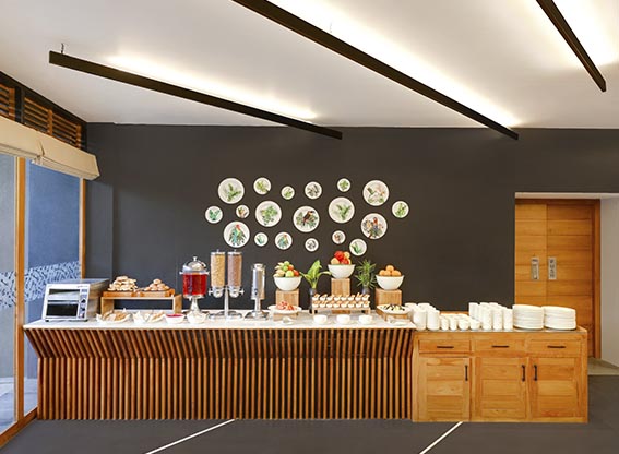 veg restaurants in kumily